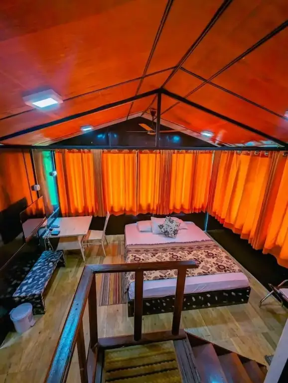 Элла: Ella Deck Resort