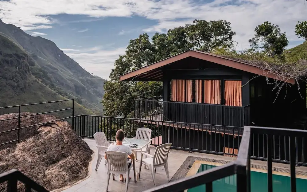 Элла: Ella Deck Resort