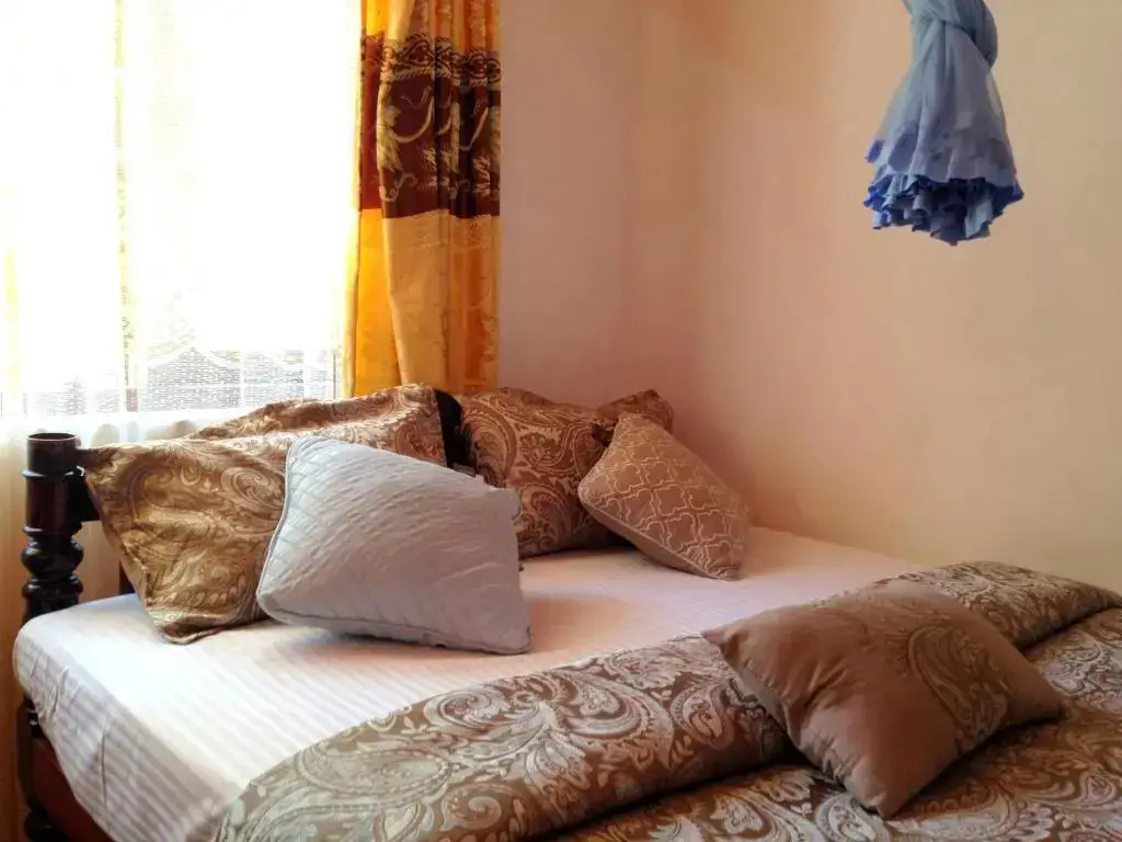 Элла: Ella Guest Inn