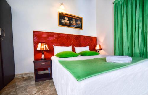 Гора Lavinia: Four Seasons Hotel