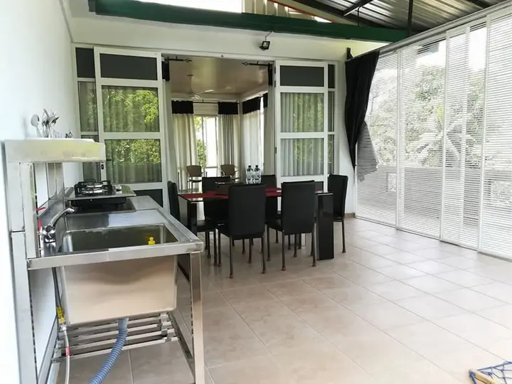 Ратнапура: Thilini Tour INN