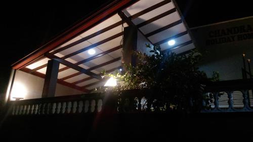 Диквелла: Chandra Holiday Home