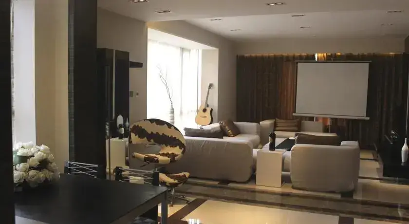 Куньмин: Piaget Apartment