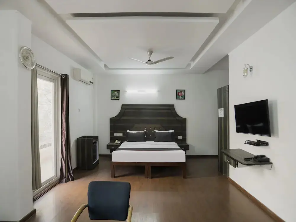 FabHotel Phase 3 DLF Corporate Park — фото 1