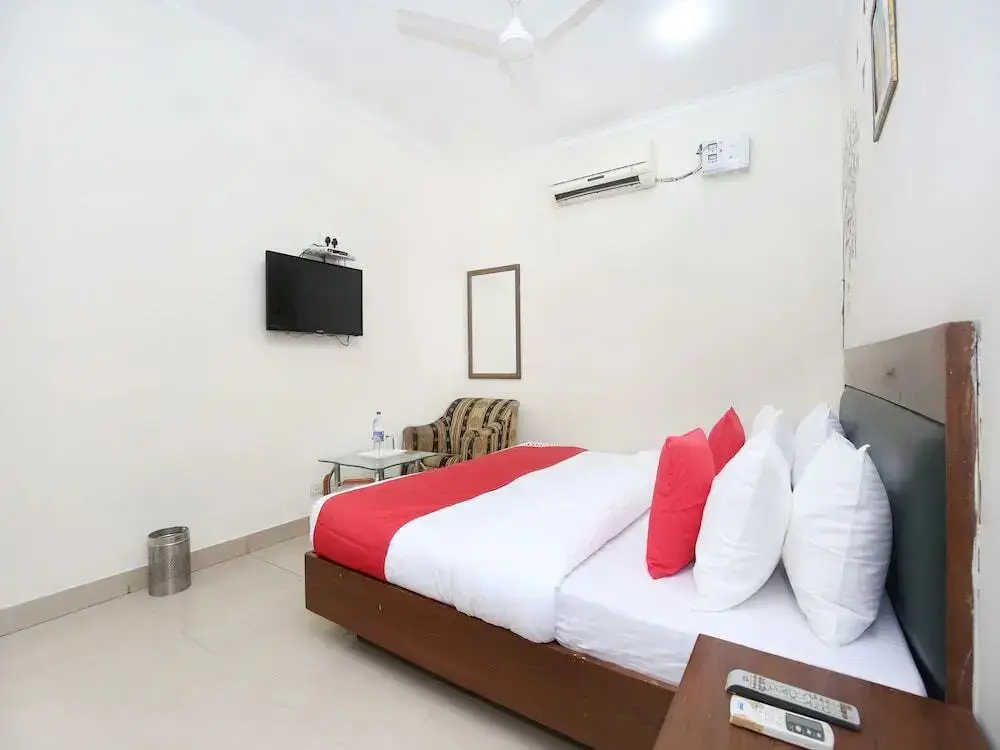 Чандигарх: OYO Rooms Sector 7 Madhya Marg