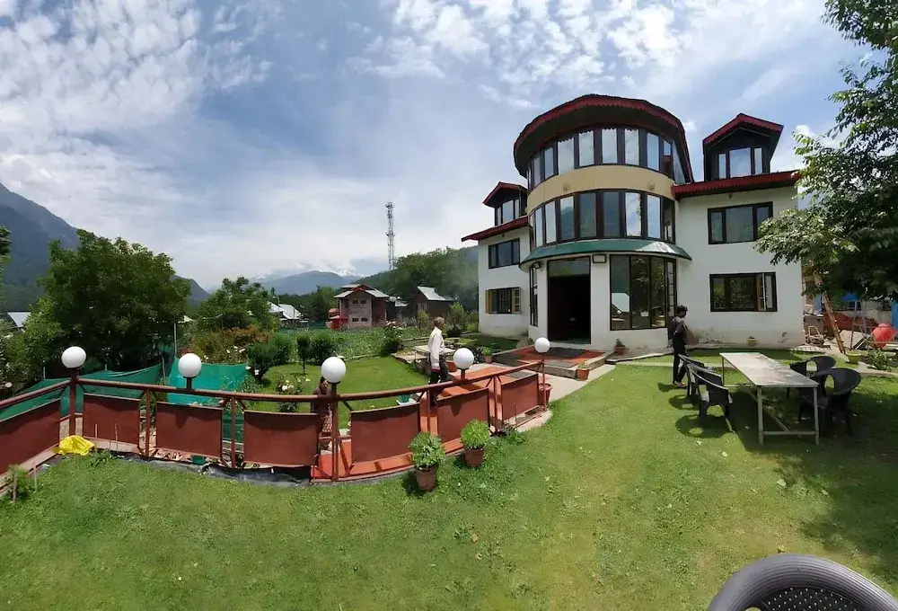 Пахалгам: OYO 71096 Shabnam Resorts