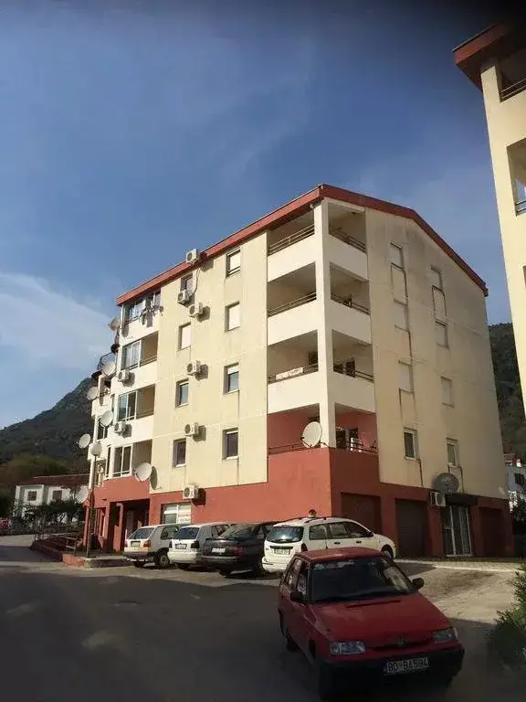 Будва: Red Duplex