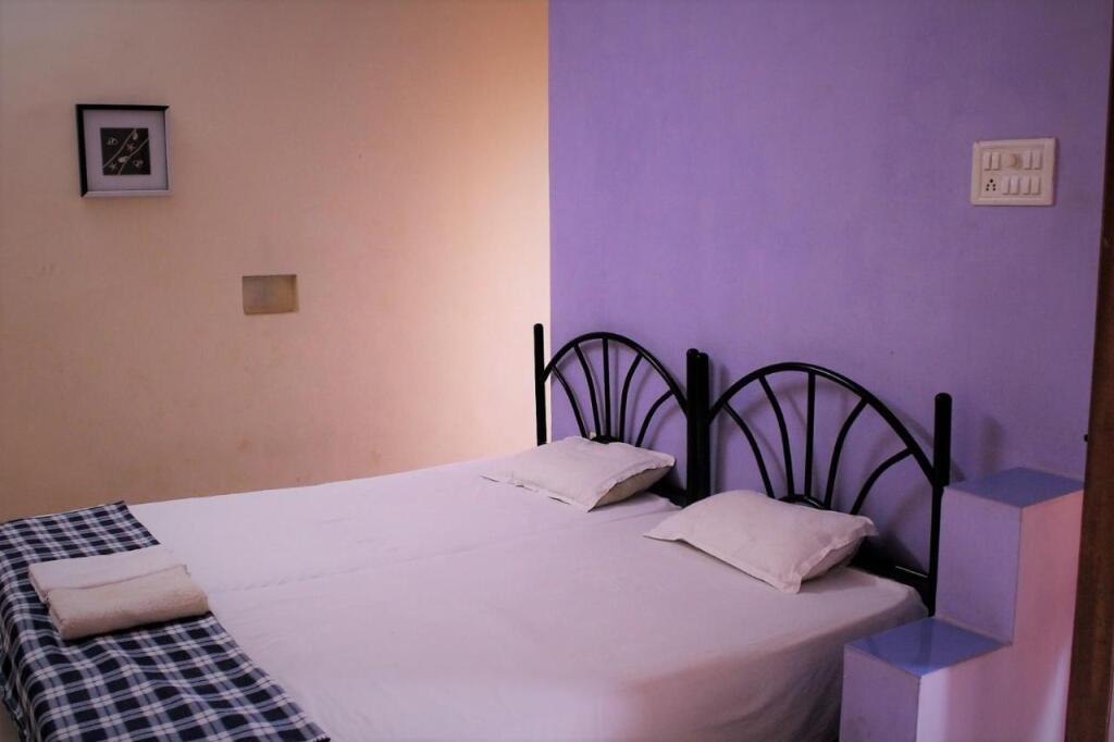 Бага: Domingos Guest House