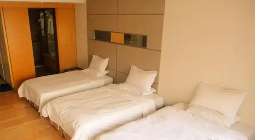 Гуанчжоу: Private-Enjoyed Home Apt. of R&F Wales Apartment