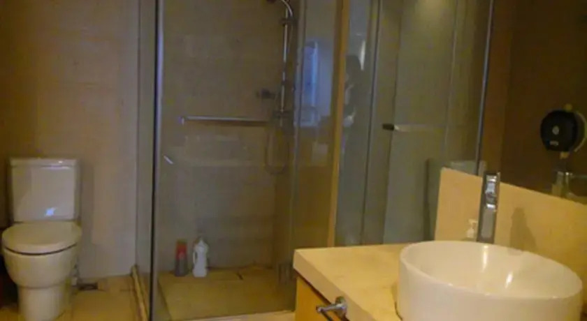 Гуанчжоу: Private-Enjoyed Home Apt. of R&F Wales Apartment