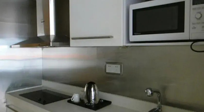 Гуанчжоу: Private-Enjoyed Home Apt. of R&F Wales Apartment
