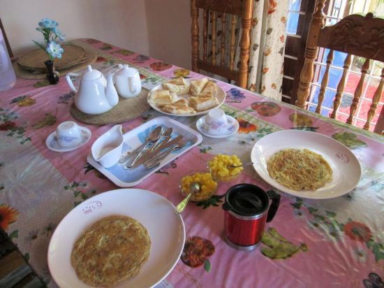 Коччи: Jennys Home Stay
