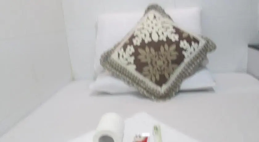 Гонконг: Angel Guest House (13/F & 14/F)
