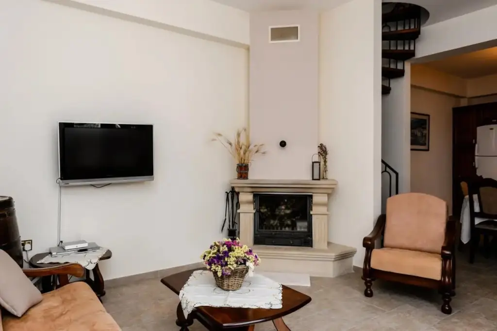 Пейя: Villa Saint George Stone Costa Demetriou