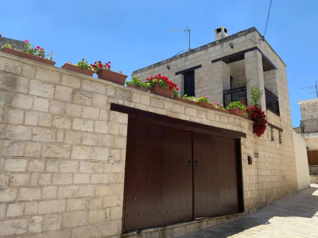 Пейя: Villa Saint George Stone Costa Demetriou