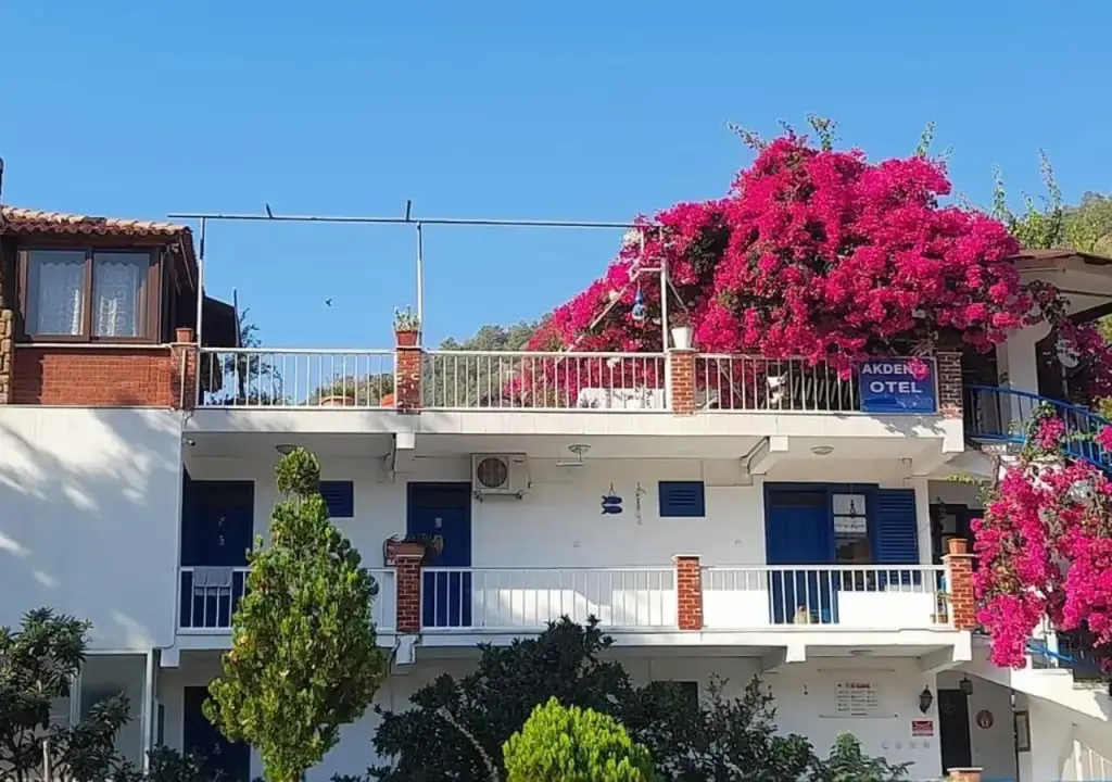 Кумлюбюк: Akdeniz Hotel