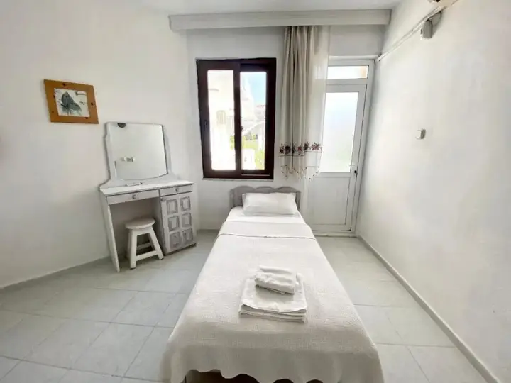 Кумлюбюк: Akdeniz Hotel