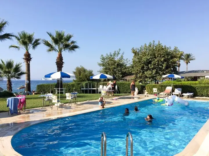 Гюзельчамлы: Art Beach Hotel