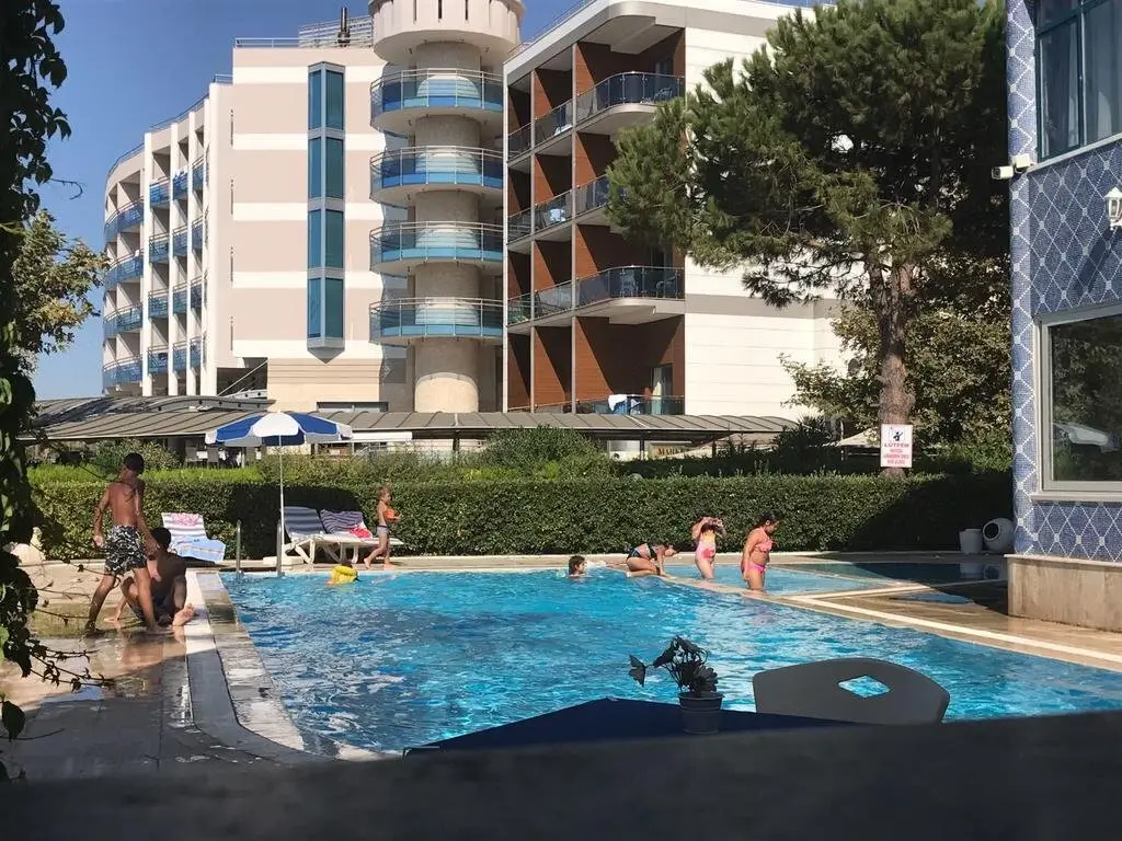 Гюзельчамлы: Art Beach Hotel