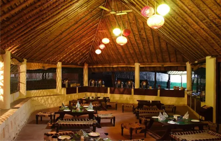 Наинитал: Country Inn Tarika Riverside Resort Jim Corbett