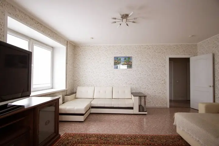 Красноярск: Dvukhkomnatnaya kvartira Planeta Apartments