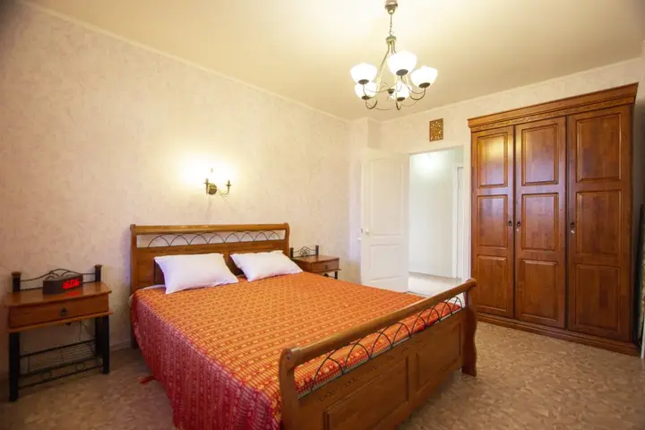 Красноярск: Dvukhkomnatnaya kvartira Planeta Apartments