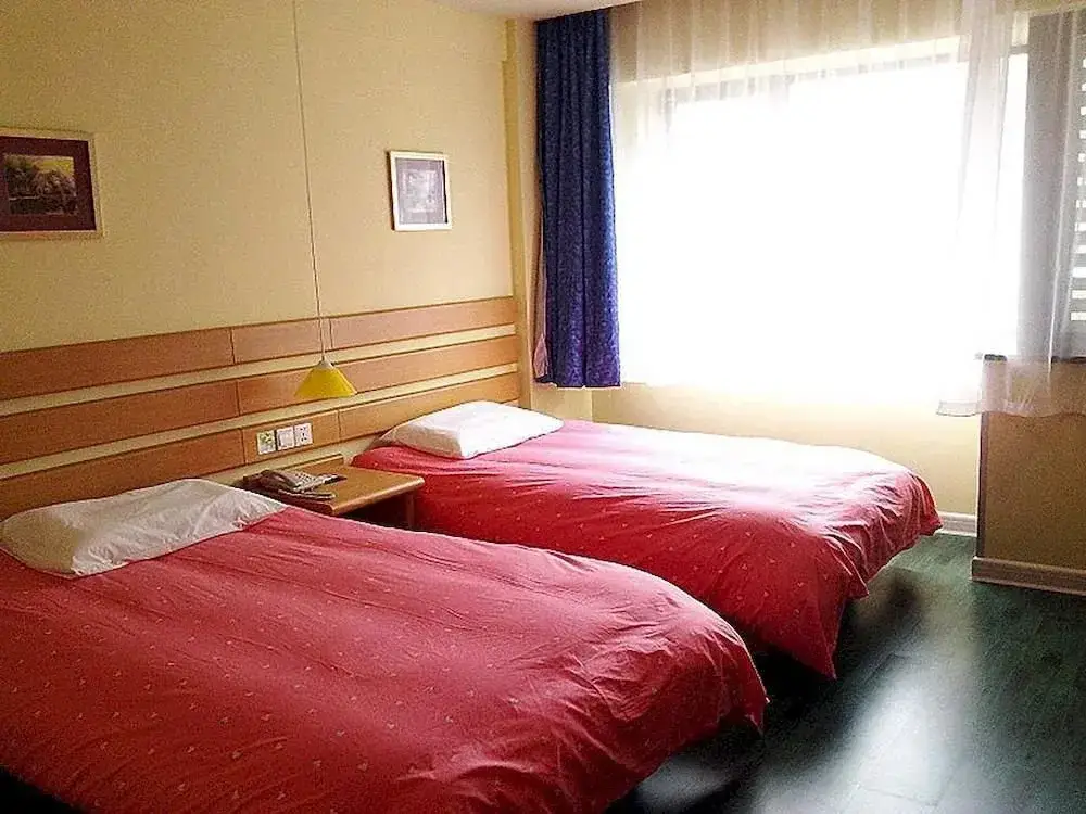 Шанхай: Home Inn Shanghai Nicheng Lingang Facility Industrial Park