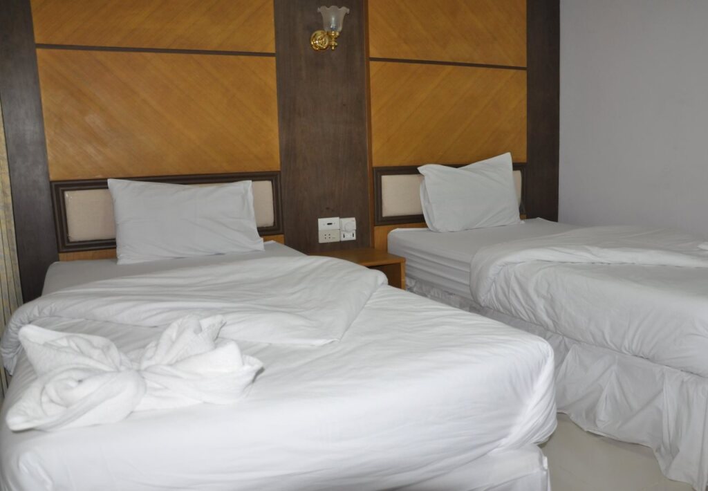 Маха Сарахам: Suanwaruan Hotel