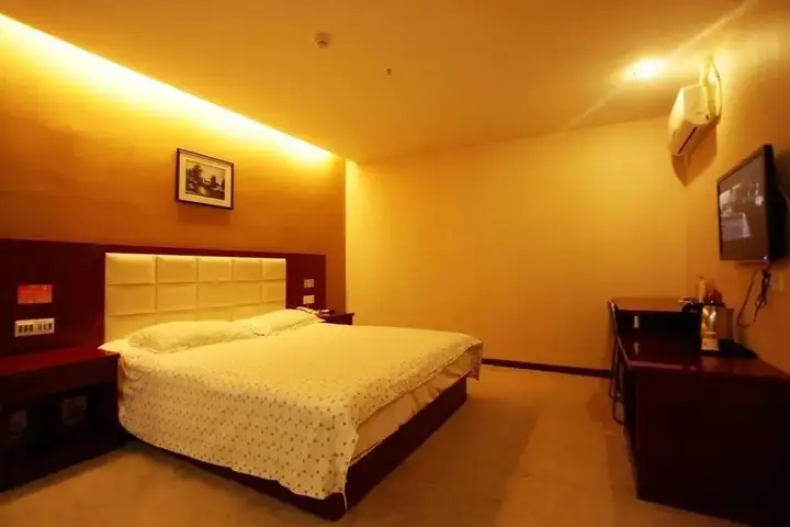 Ухань: Super 8 by Wyndham Wuchang Railway Station East Sq. Jing An