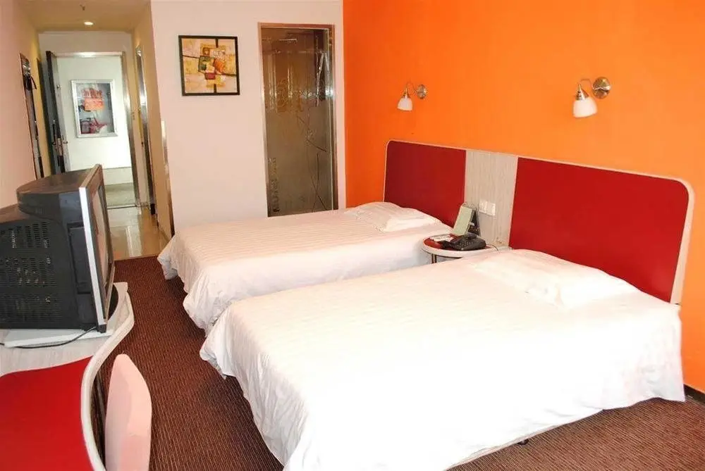 Чэнду: Motel 168 Jiu Yan Qian Inn