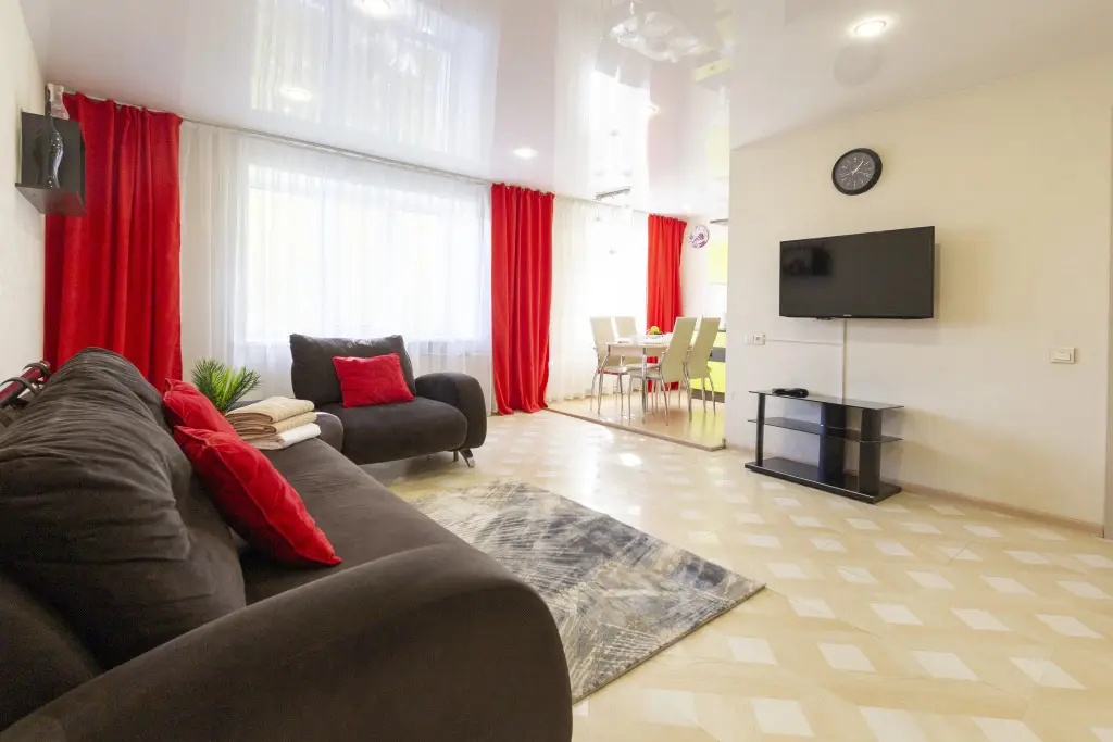 Барнаул: Apartamenty Dvukhkomnatnaya Kvartira V Tsentre Goroda