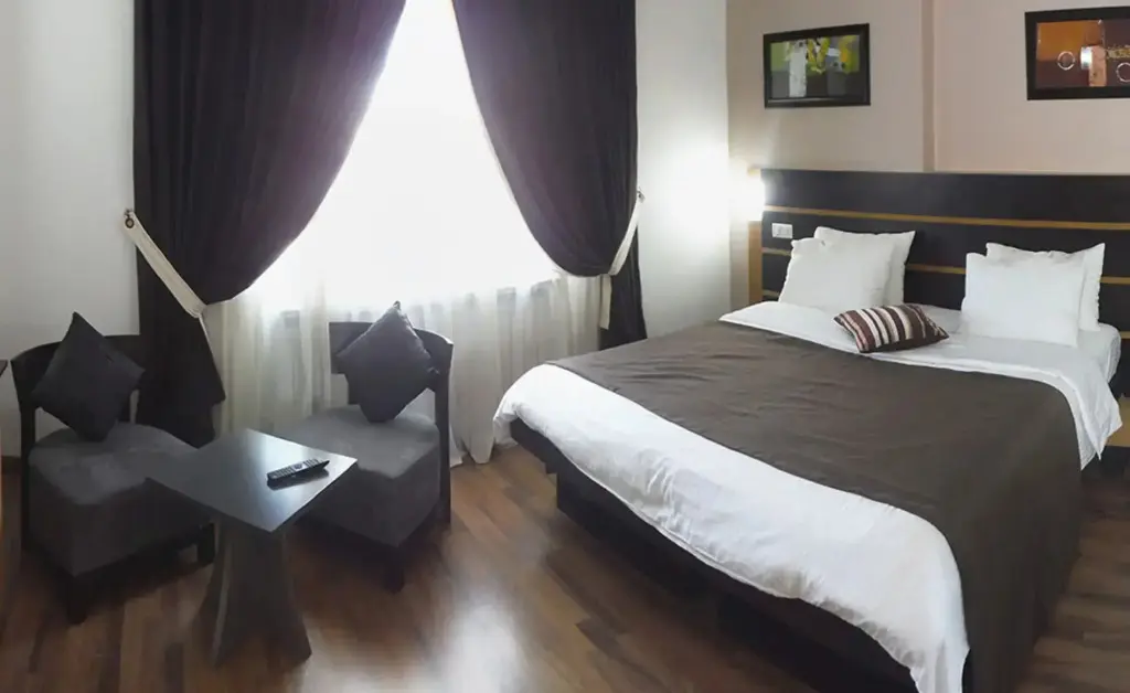 Блида: Clean Hotel