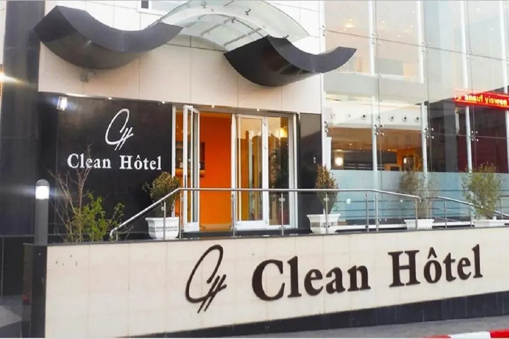 Блида: Clean Hotel