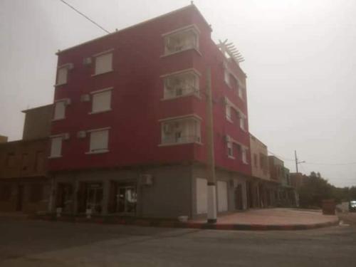 Хаммам Боу Хаджар: Hotel Les Fréres Benouis