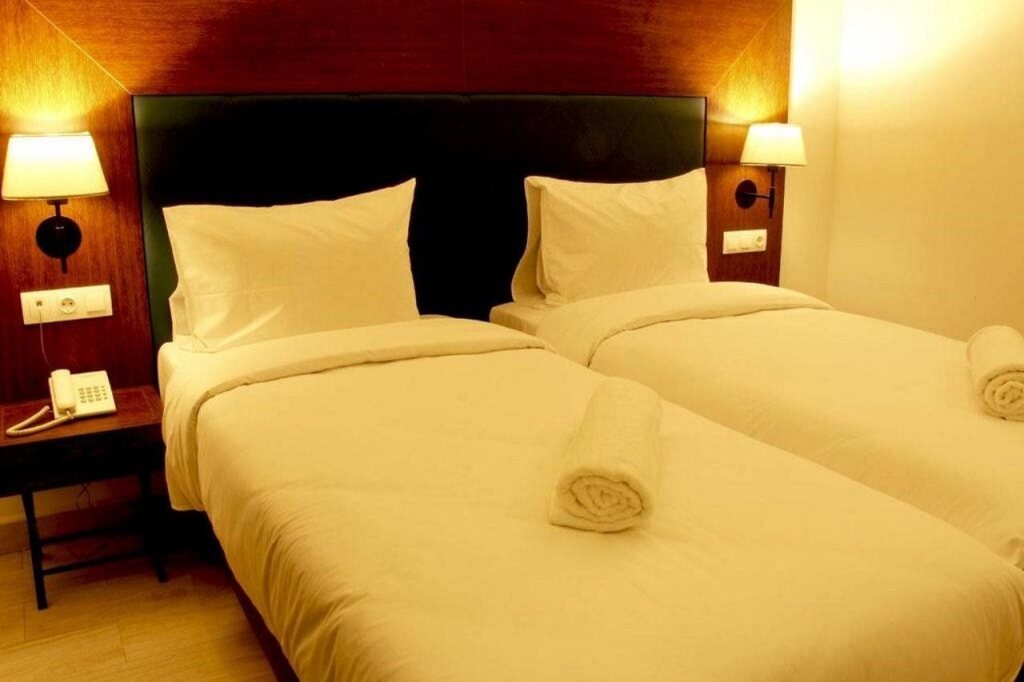 Оран: Sofi Hotel