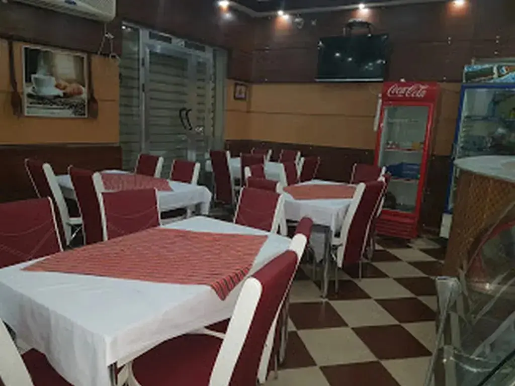 Бискра: Hôtel Oasis