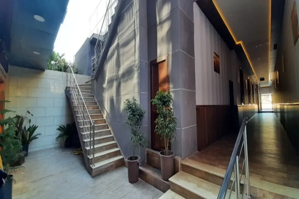 Оран: LB Suites Hotel