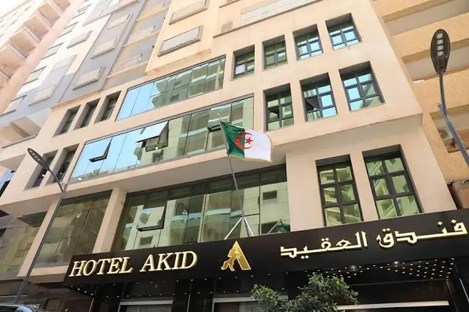 Бир-эль-Джир: Akid Lotfi En Face Hôtel Méridienne Oran