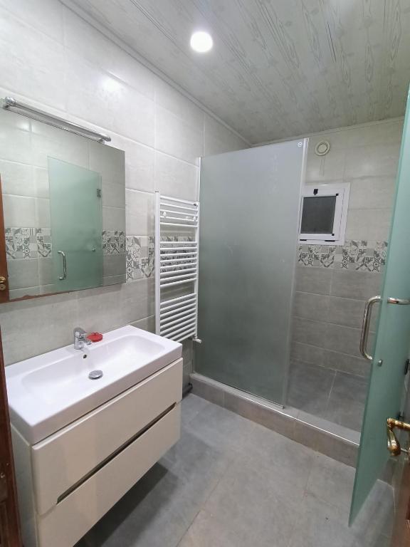 Бир-эль-Джир: Akid Lotfi En Face Hôtel Méridienne Oran