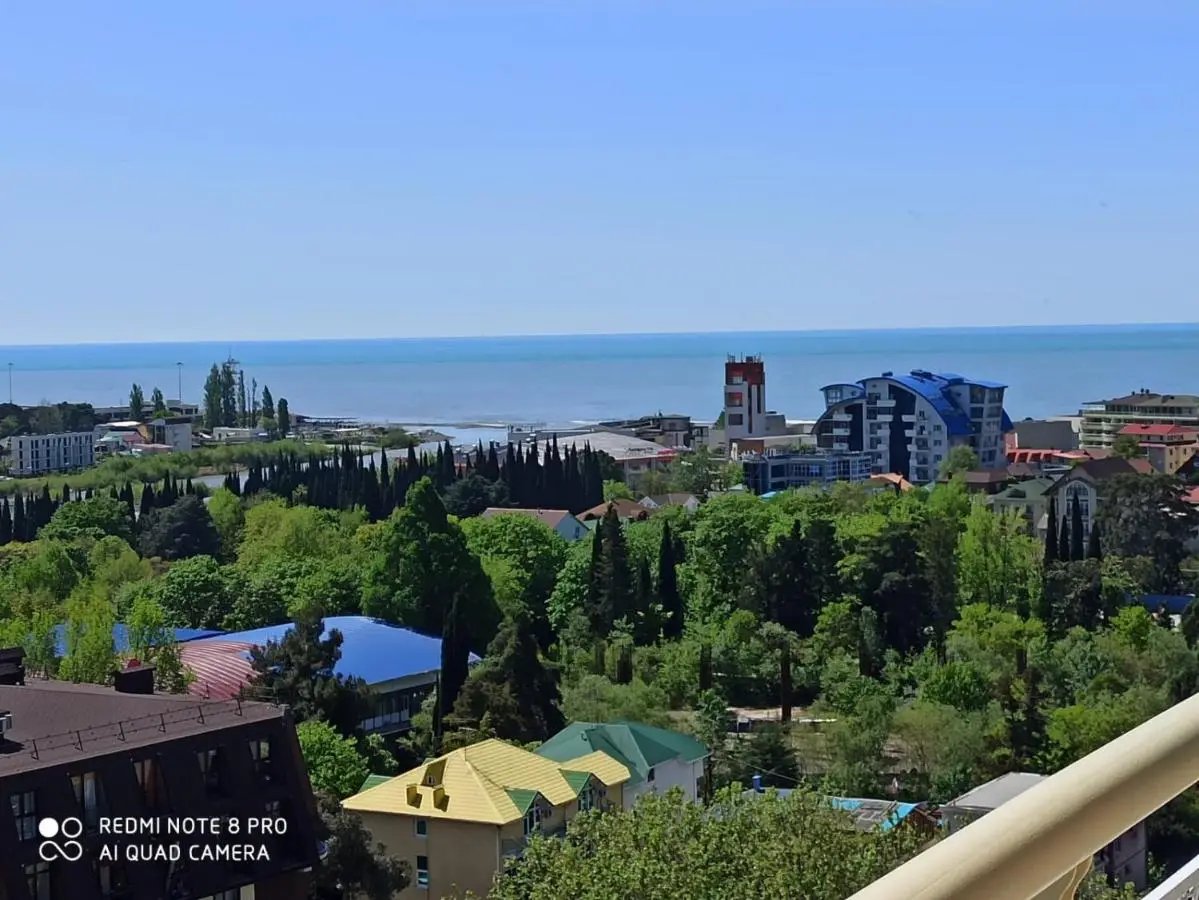 Красная Поляна: Двухкомнатная квартира в Центре Адлера