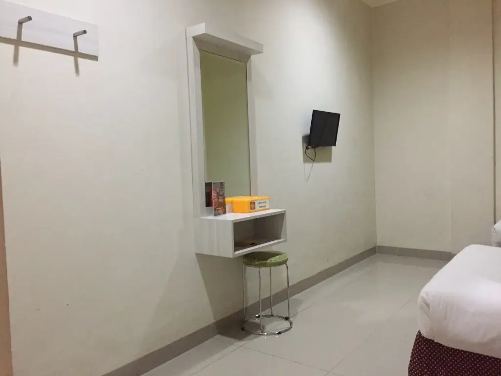 Макассар: RedDoorz Plus @ Hotel Alden Makassar