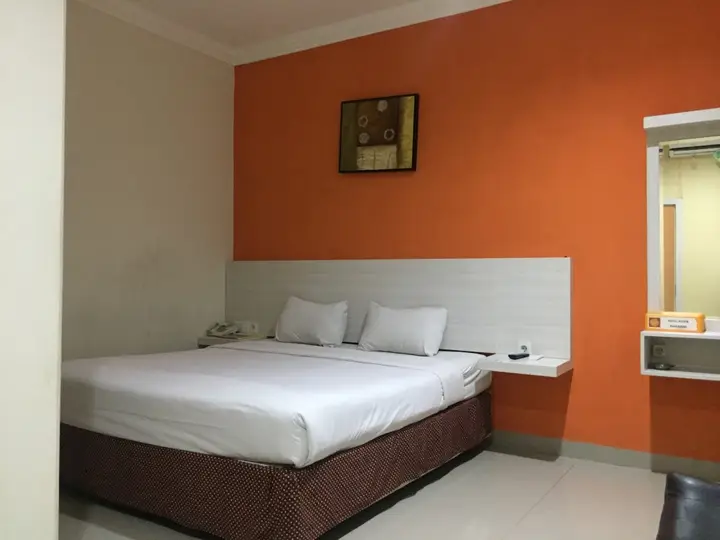 Макассар: RedDoorz Plus @ Hotel Alden Makassar
