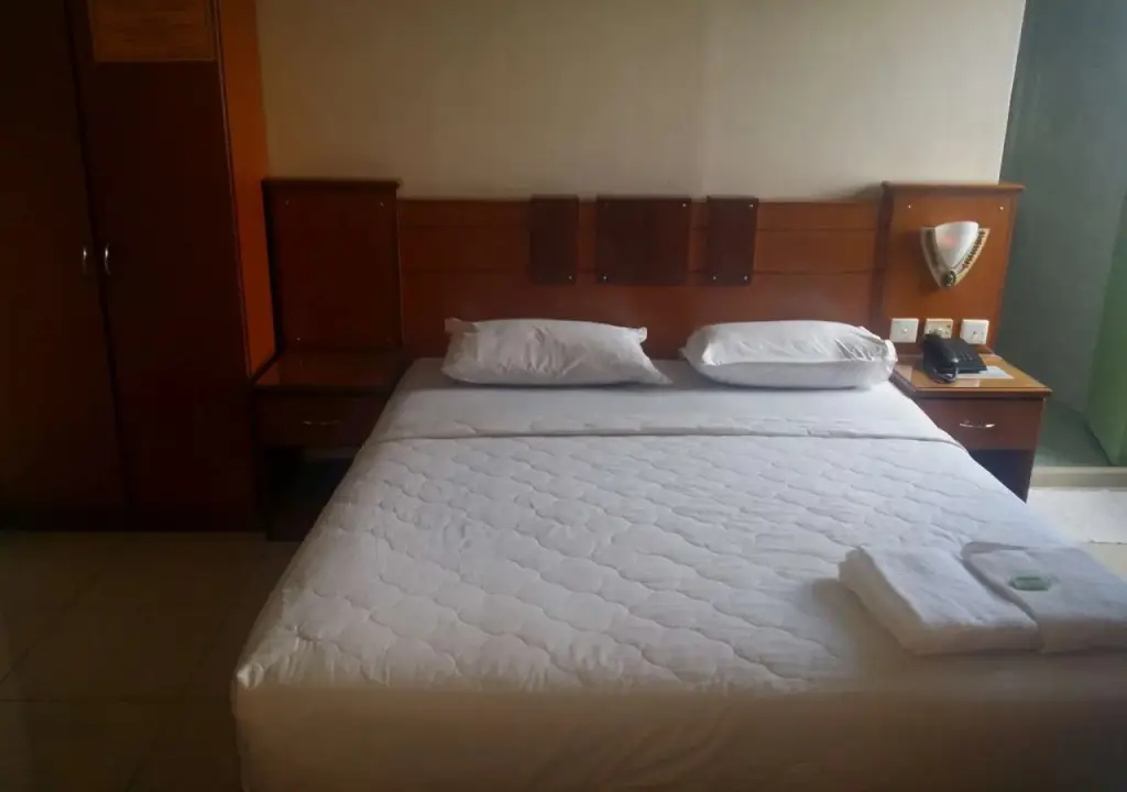Телук Эйр: Golden Hotel