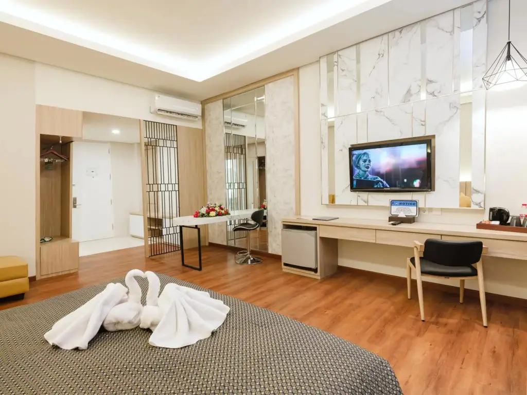 Маланг: The Aliante Hotel