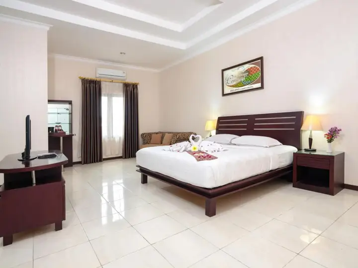 Маланг: The Aliante Hotel
