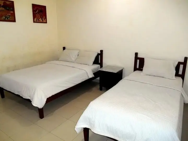Бандунг: Frances Hotel