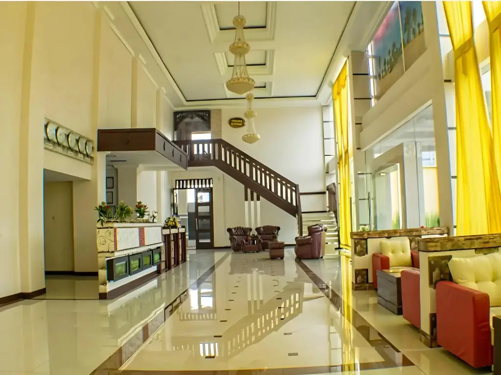 Бату: Grand City Batu Hotel