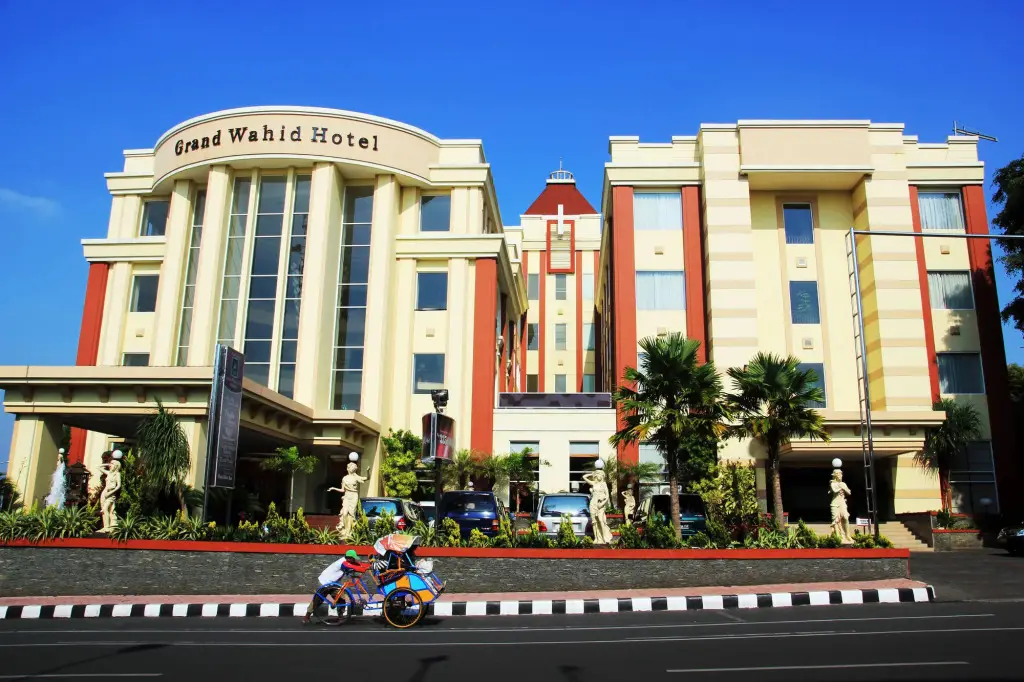 Grand Wahid Hotel — фото 1