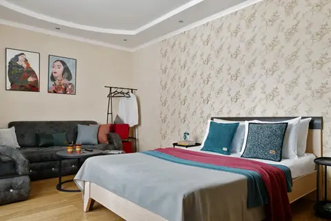 Квартира Двухкомнатная Как дома 58 на калинина 9 — фото 1