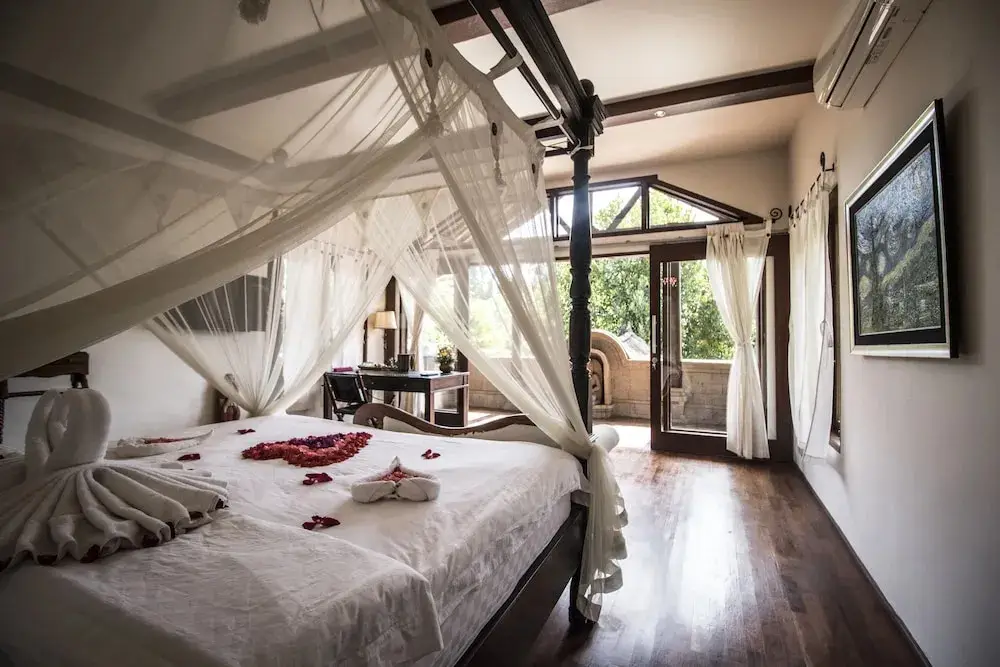 Сукавати: Avalon Villa